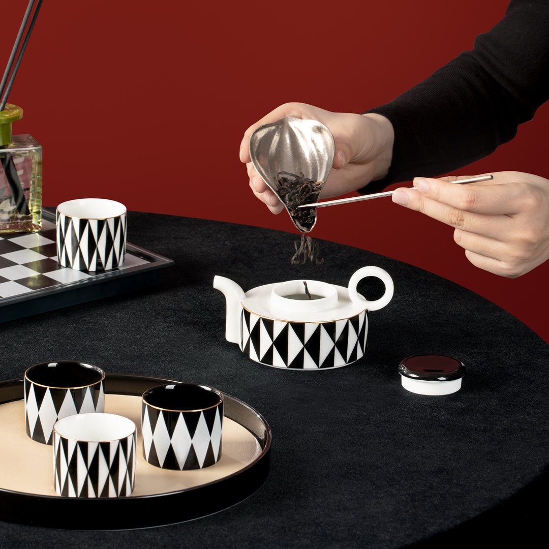 Blank moments - Modern Tea set with tray