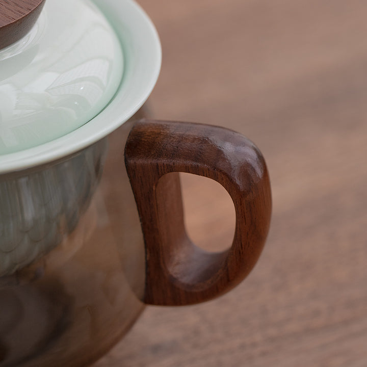 tea cup with wood handle
