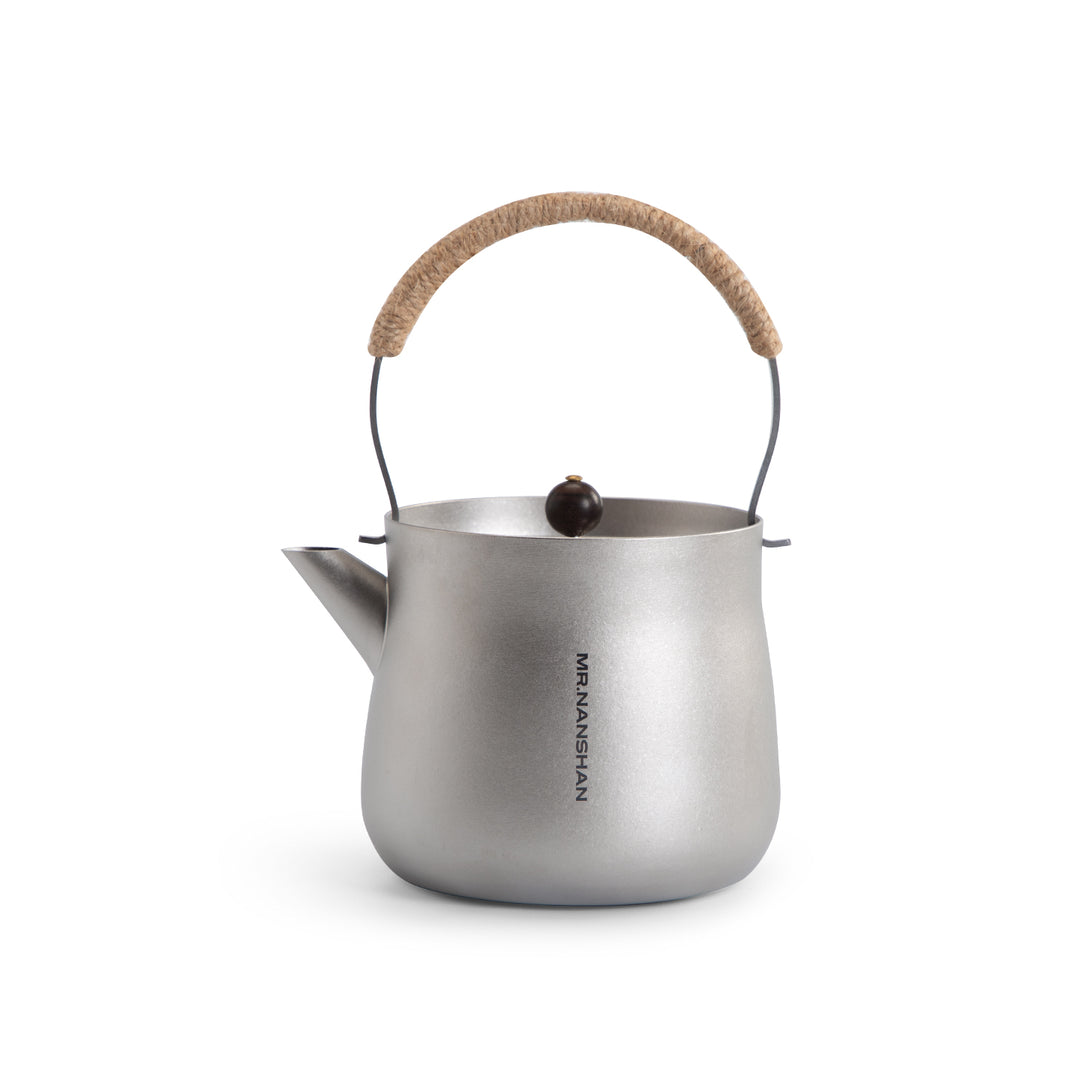 Right moment - Pure Titanium teapot with top handle