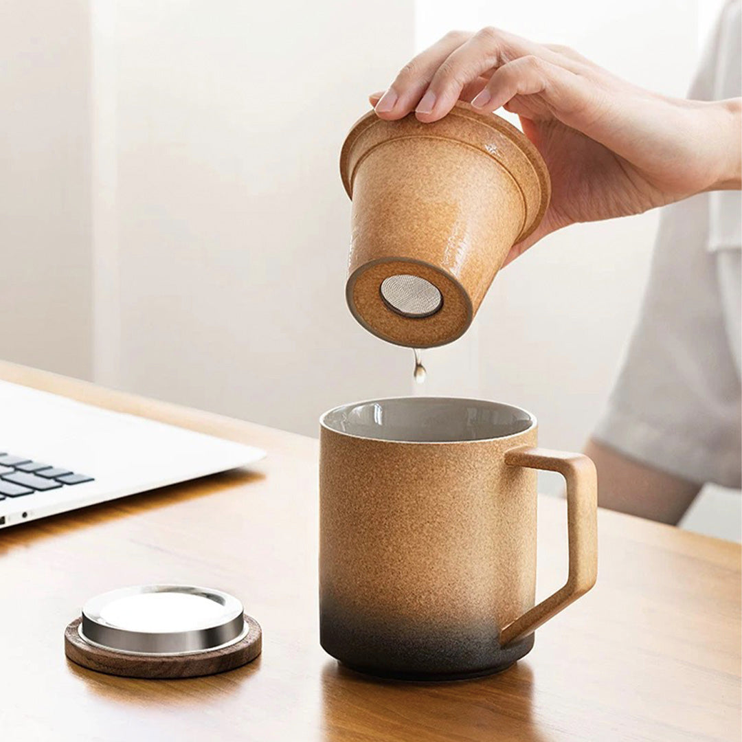 Emotion - Ceramic tea mug with infuser and lid