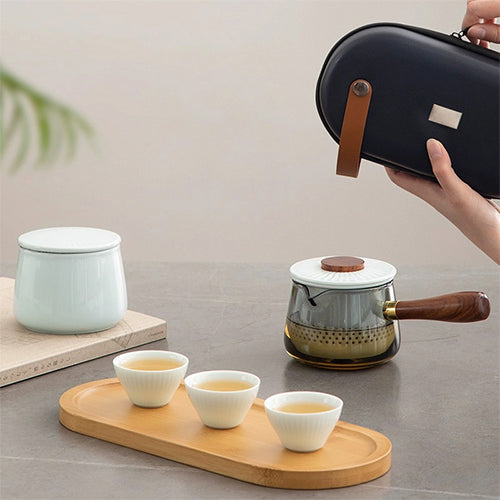 glass teapot with wood handle