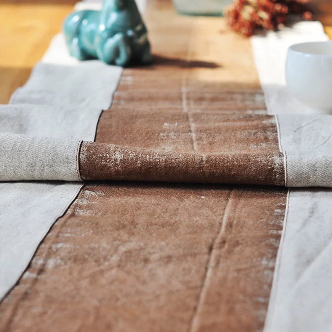 Coureur de table en lin rustique fait à la main avec gland | chemin de tapis de table long | tapis de table pour vacances, Noël, ferme, taille personnalisée