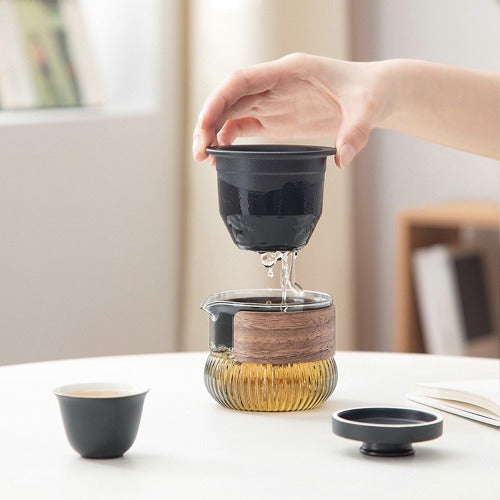 glass teapot with infuser and lid
