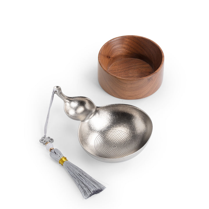 Gourd Gharm - Titanium tea strainer with holder set | Tea filter - Teaware Space