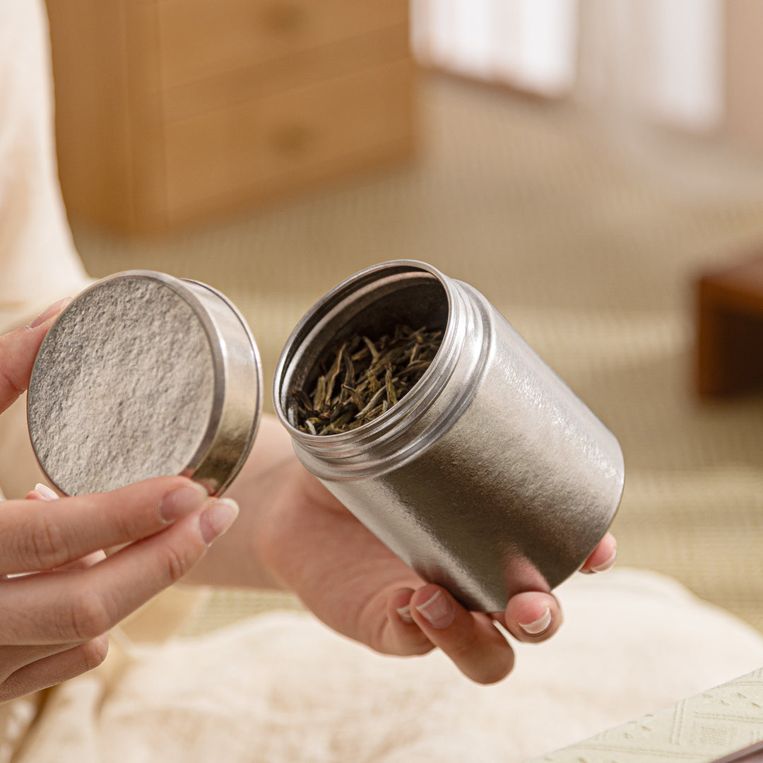 Simple Cloud - Titanium handmade tea container 275ml