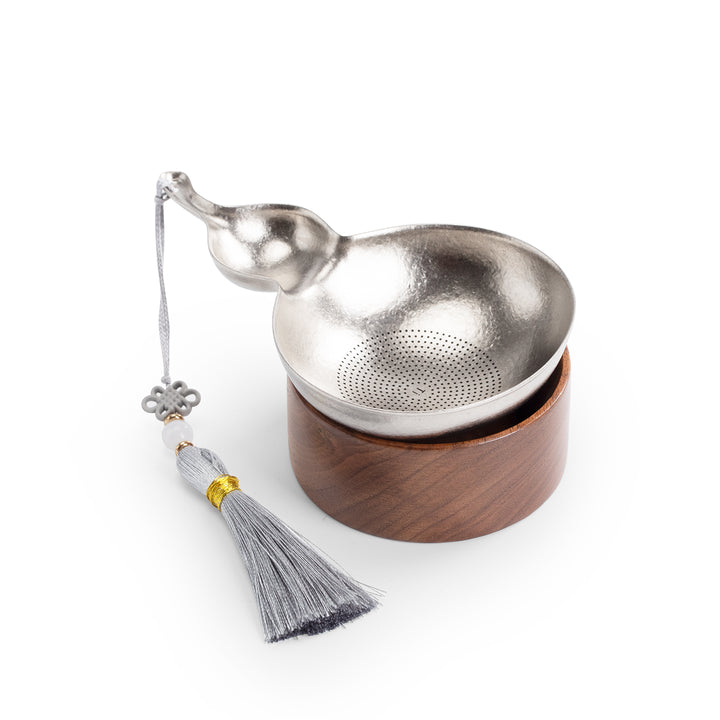 Gourd Gharm - Titanium tea strainer with holder set | Tea filter - Teaware Space