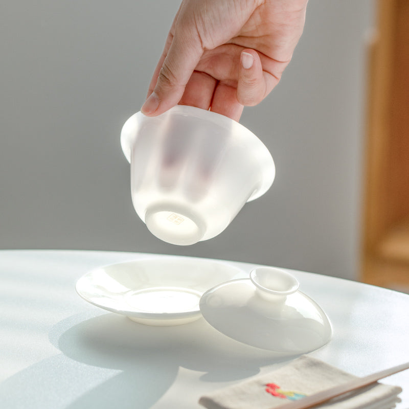white chinese gaiwan 