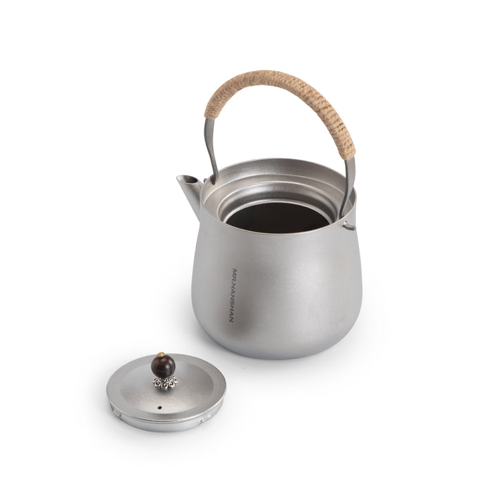 Right moment - Pure Titanium teapot with top handle
