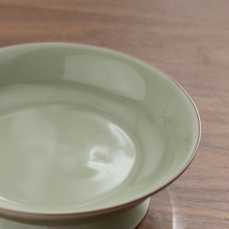 Mistery Beauty - Vintage teapot with holder set