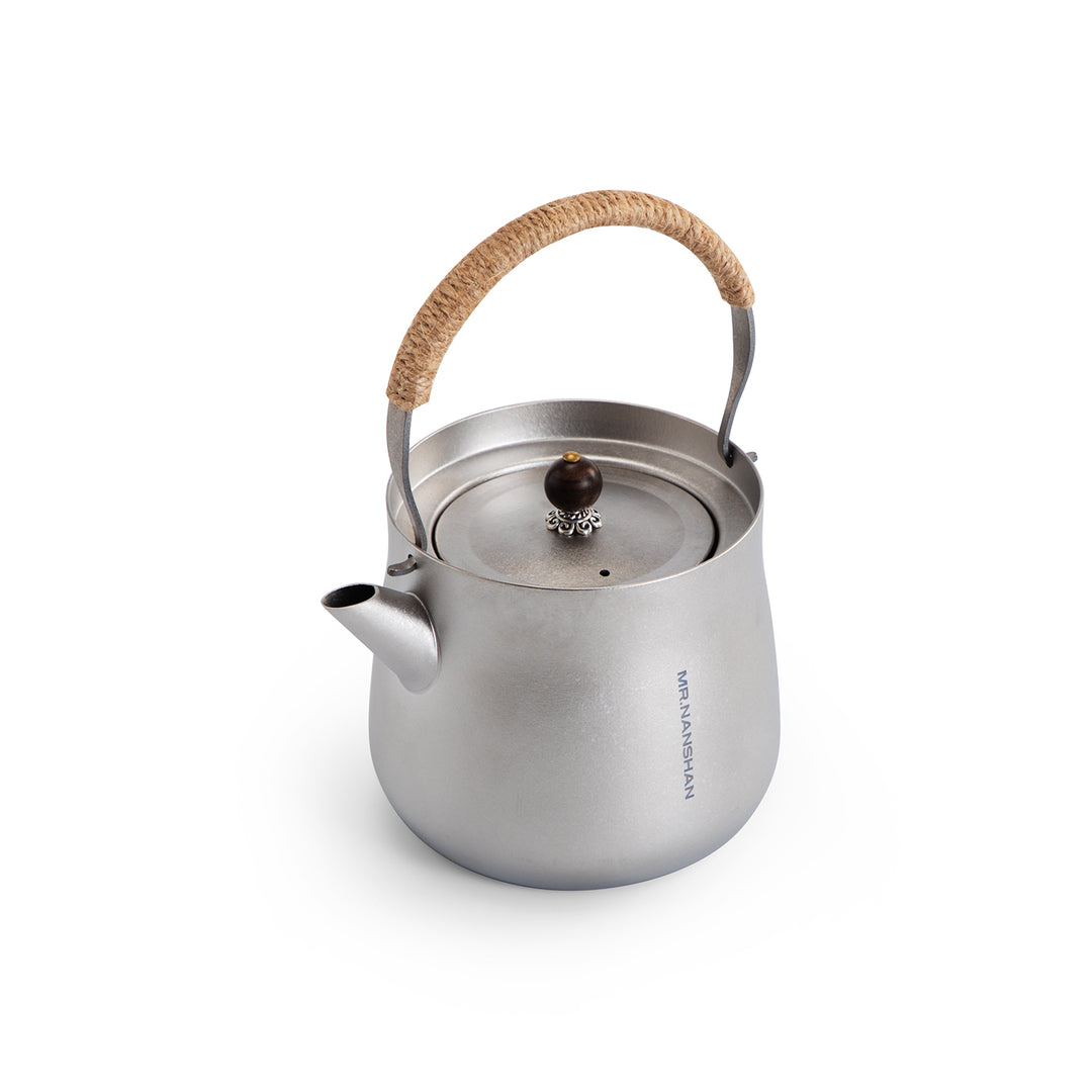 Right moment - Pure Titanium teapot with top handle