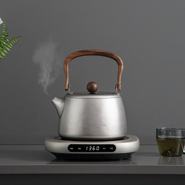 Free Soul - Titanium stovetop kettle with wooden holder - Teaware Space