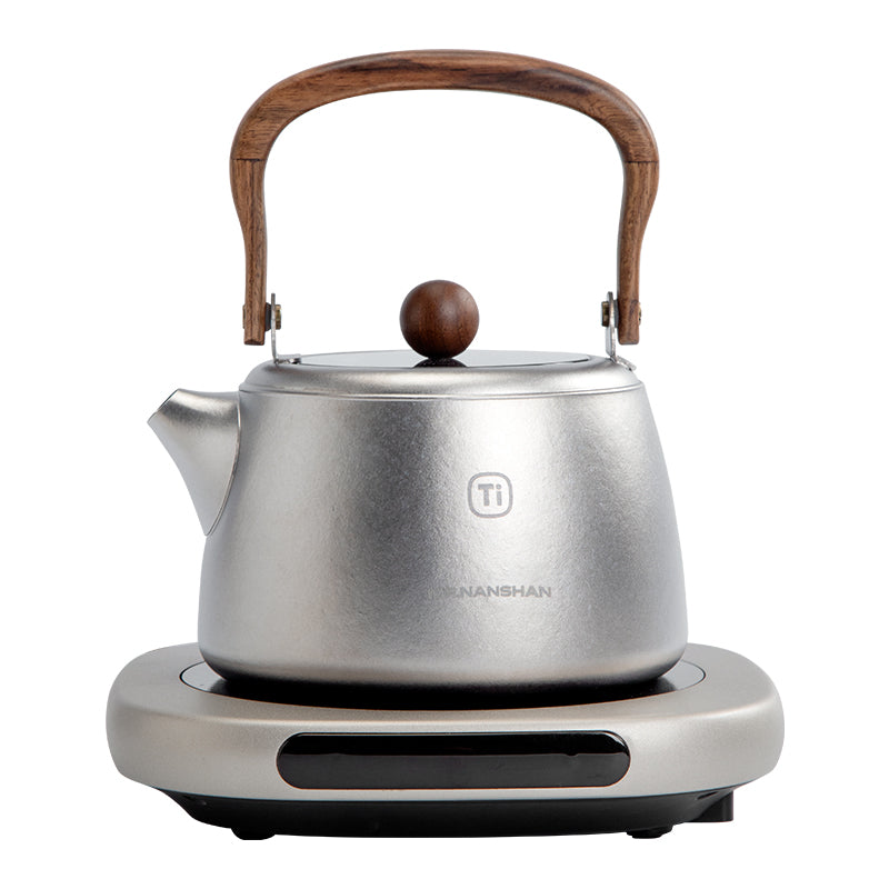 Free Soul - Titanium stovetop kettle with wooden holder - Teaware Space