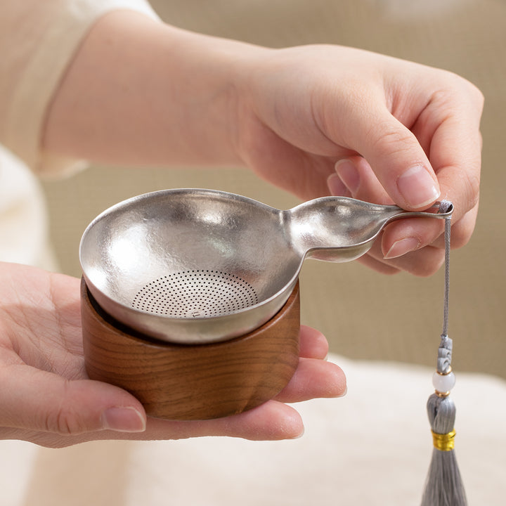 Gourd Gharm - Titanium tea strainer with holder set | Tea filter - Teaware Space