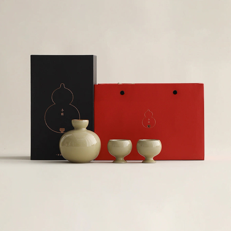 Take a Sip - Vintage 3 pcs Japanese sake set