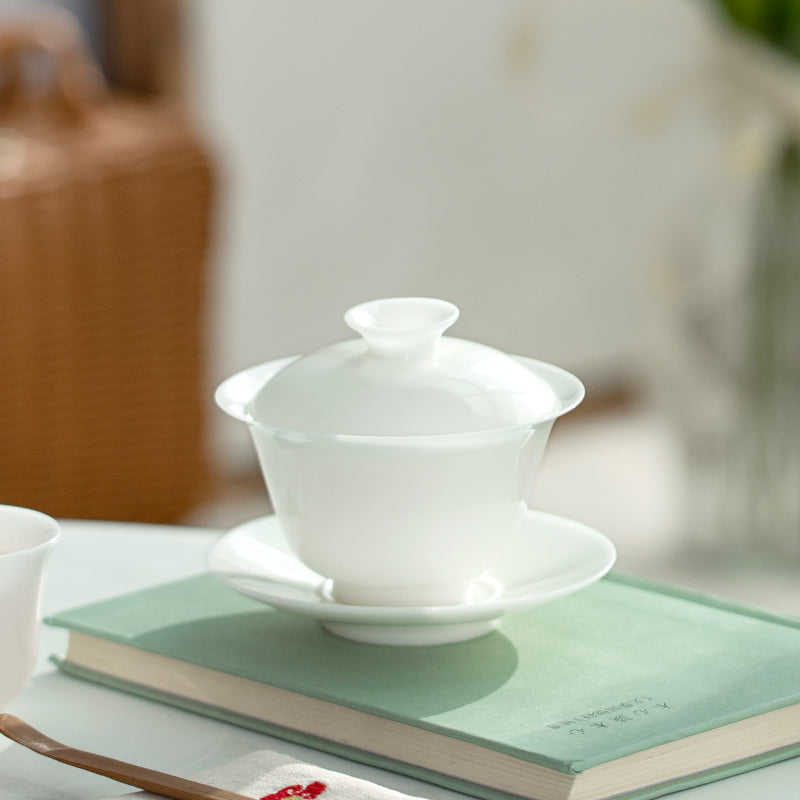white porcelain gaiwan tea set 
