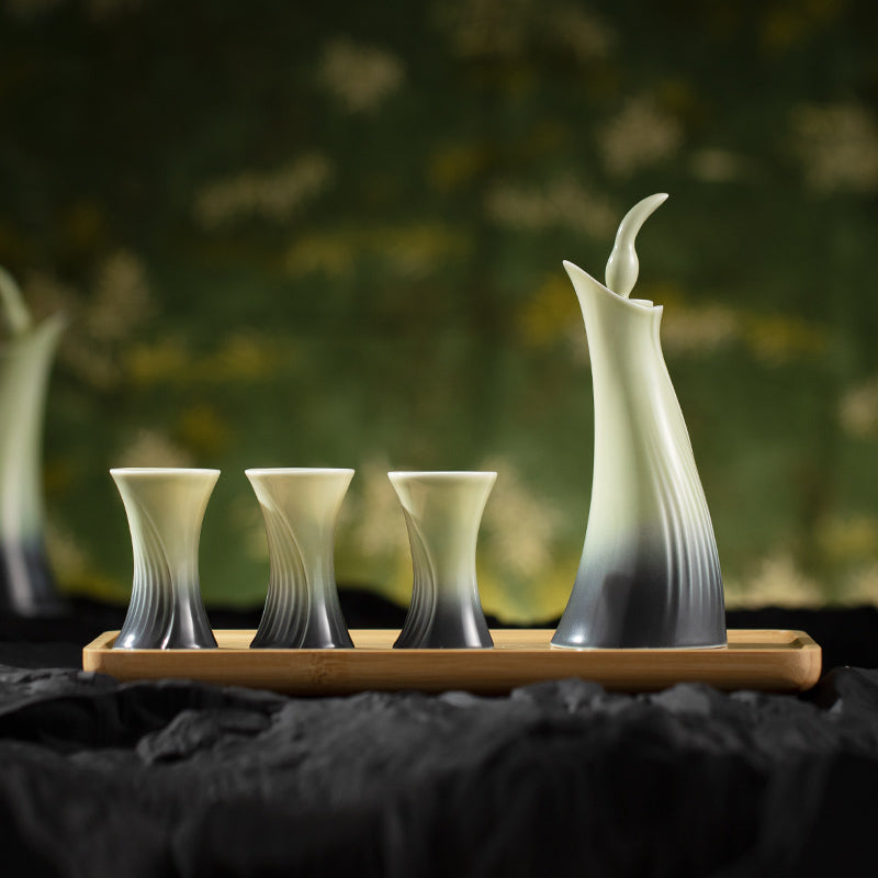 The Dance of Obsession - Handmade ceramic sake set - Teaware Space