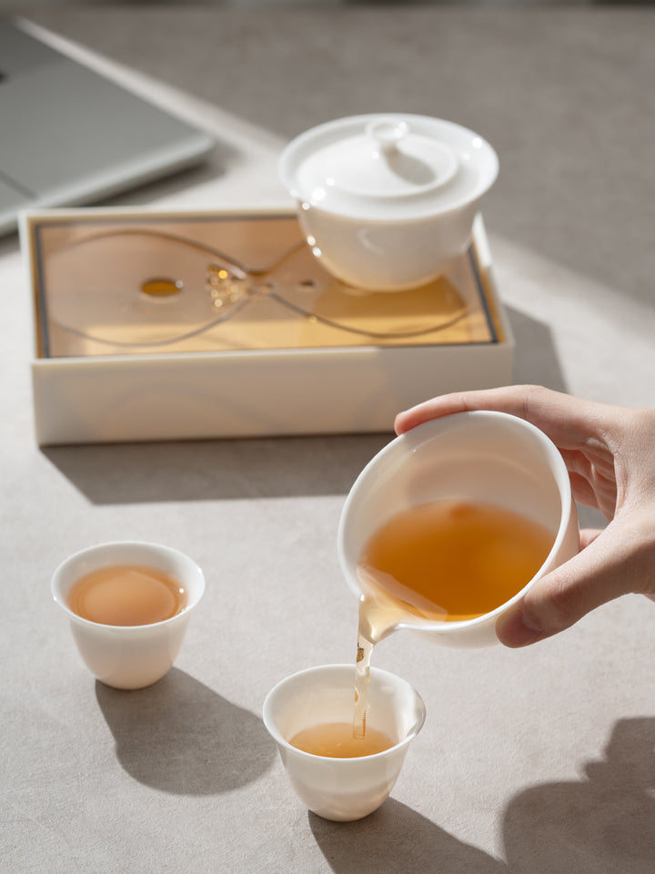 Returning Clouds - Smart Design Gaiwan Tea Set with Convertible Tray