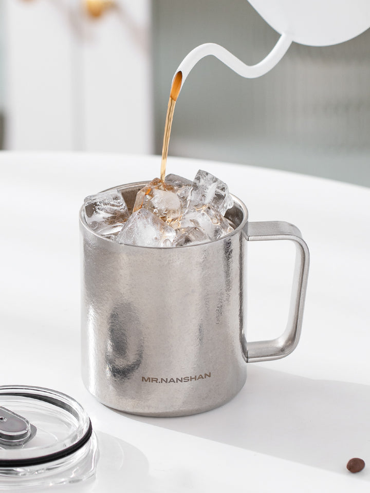 Enjoy - Pure Titanium mug with lid for coffee and tea