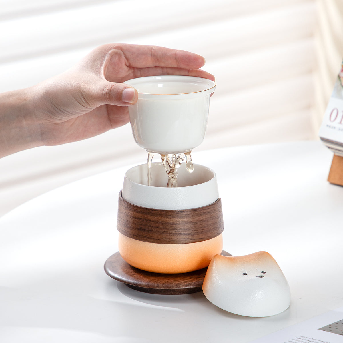 Shiba Inu - Ceramic tea mug with lid - Teaware Space