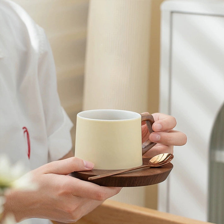 Personalized Coffee/tea mug with wood saucer set | Mr and Mrs mug | Gift for him/her