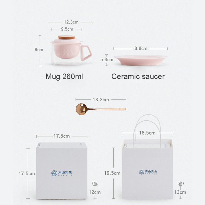 Measurement chart of a mug, ceramic saucer, spoon, and two boxes with dimensions.