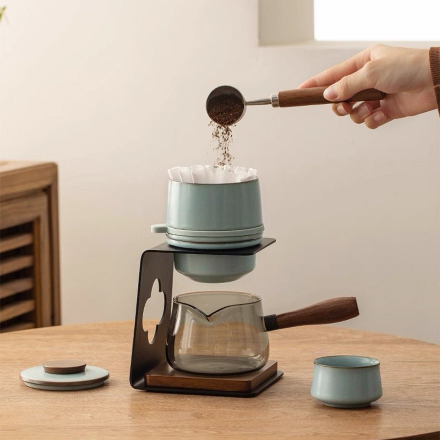 Strolling Clouds  - Semi-automatic glass and ruware tea and coffee maker