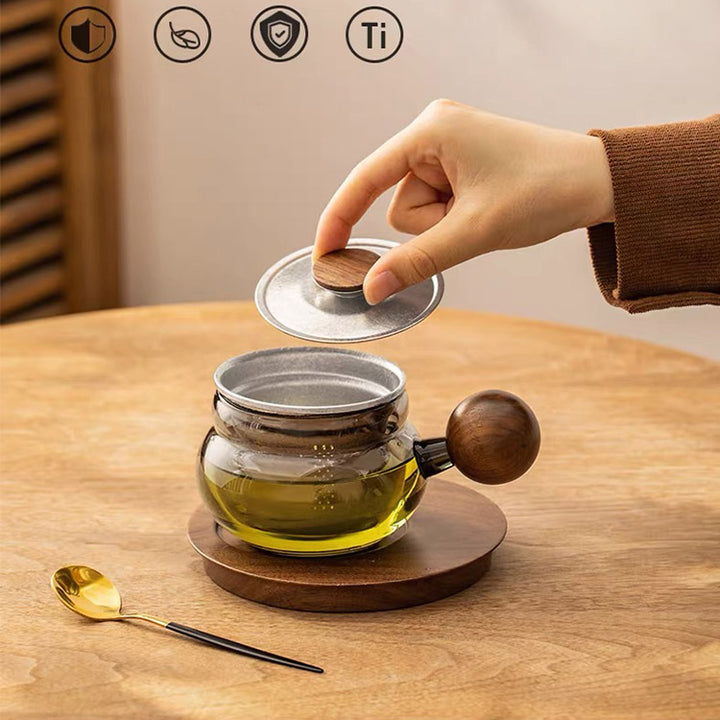 The Moment  - Glass tea mug with titanium infuser and lid