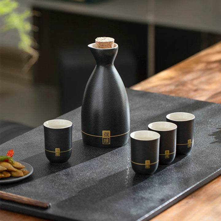 Tipsy - Personalized Japanese  sake set with tray