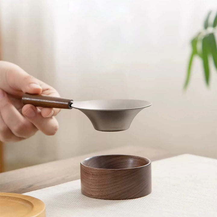 Tea strainer with holder | Tea filter