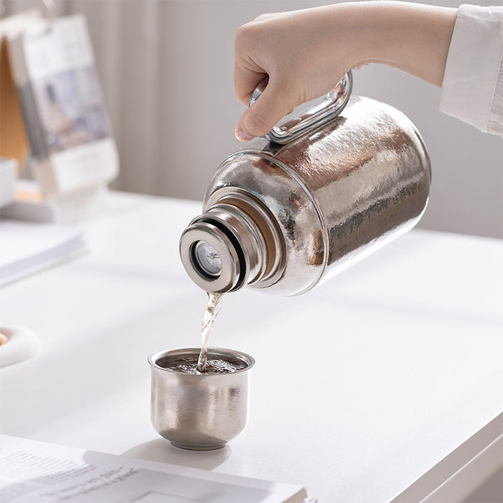 Substantial - 800ml Silvert Titanium Thermos