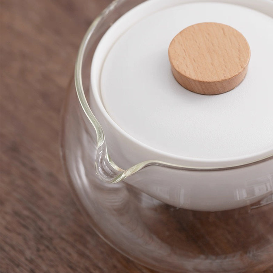 Minimalist glass teapot with rotate infuser