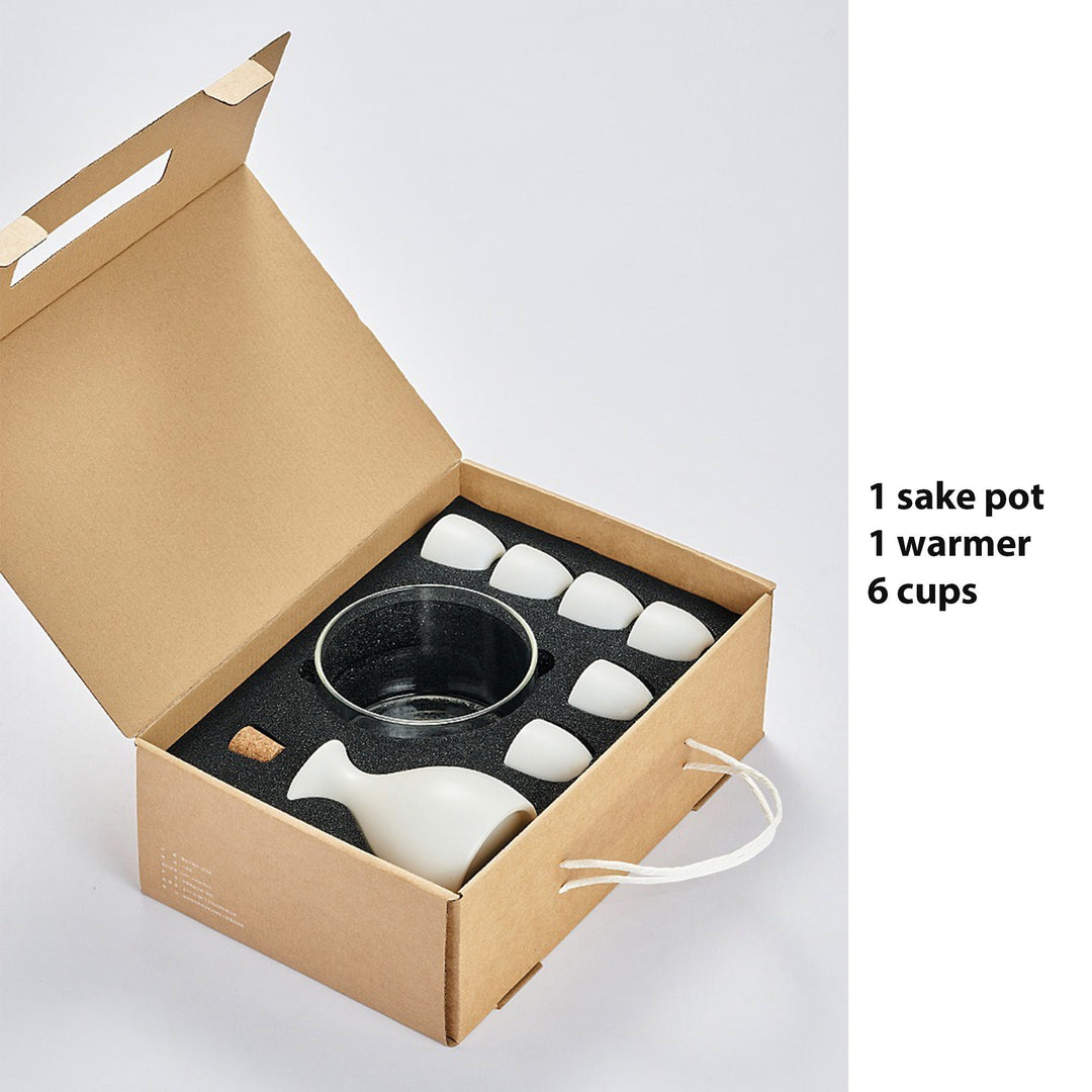 Minimal Japanese style sake set with warmer | 1 bottle, 4 cups or 6 cups, 1 glass warmer